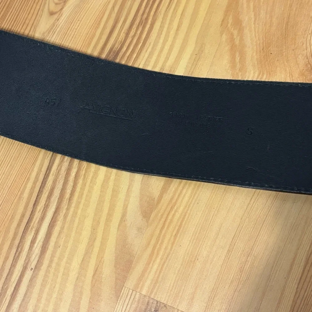 Avignon vintage leather black gold belt small